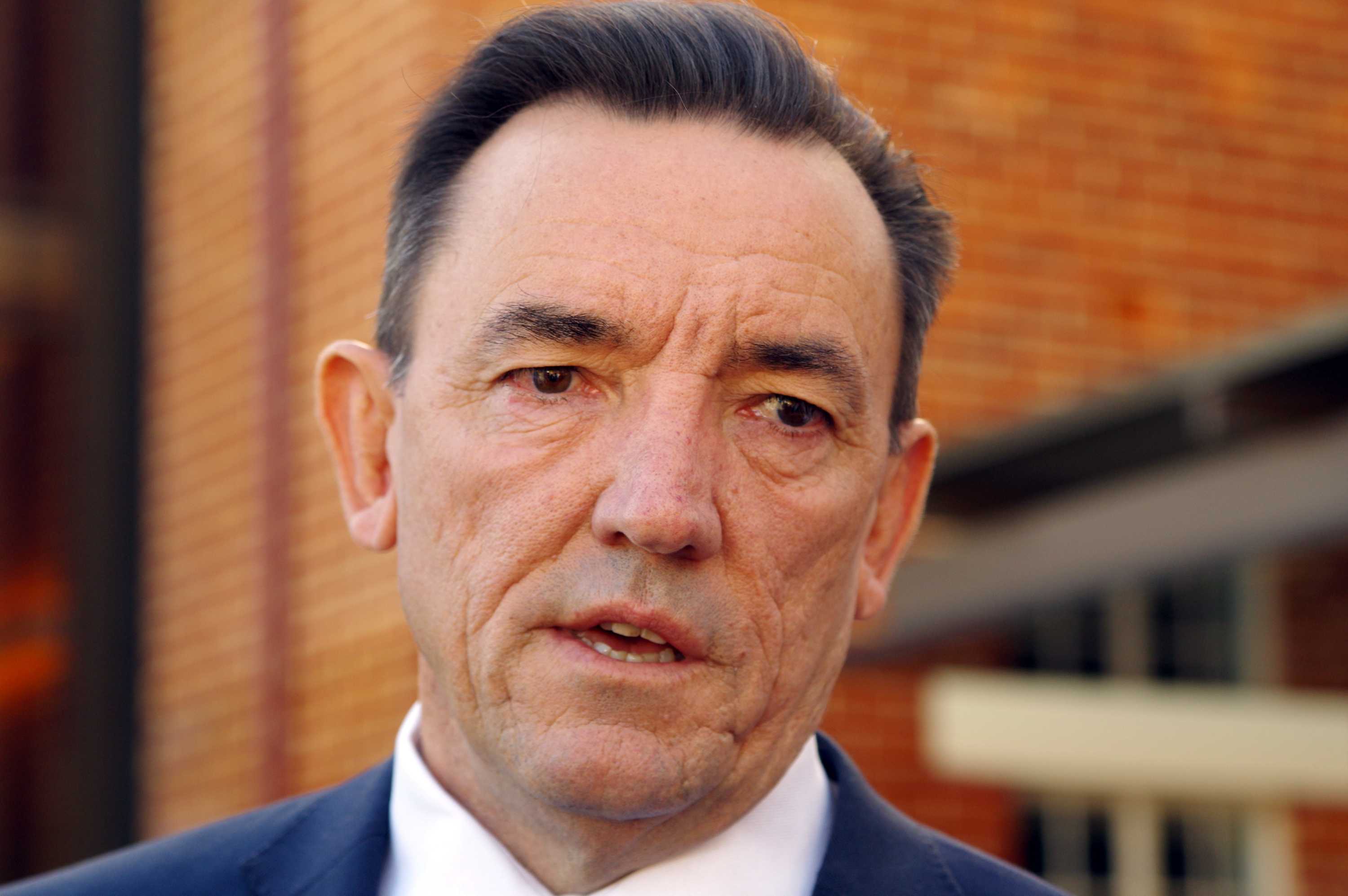 Head shot of Peter Tinley