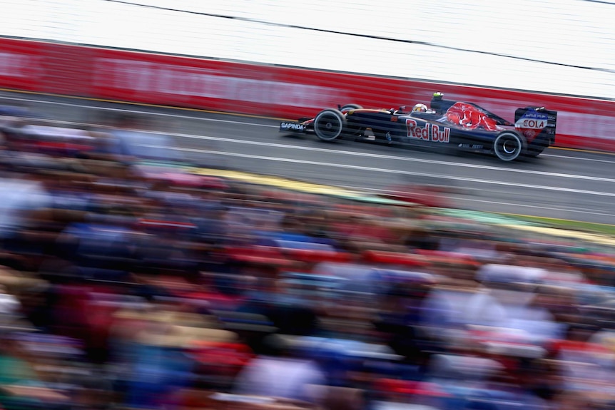 Carlos Sainz Jr races at the Australian Grand Prix