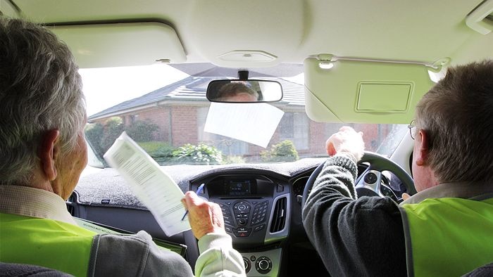 Delivering Meals and Wheels in Mt Gambier