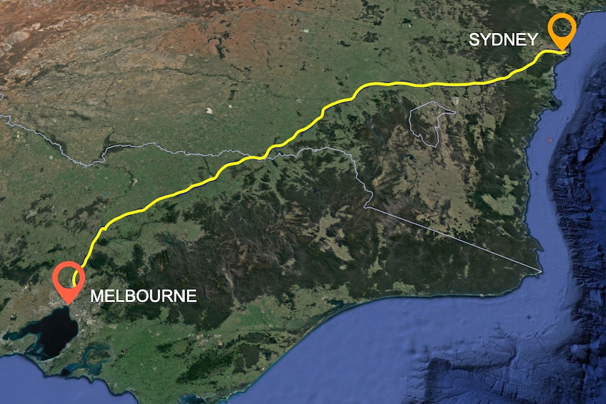 A map of Victoria and NSW border with a yellow line marking Ms Li's journey from Melbourne to Sydney.
