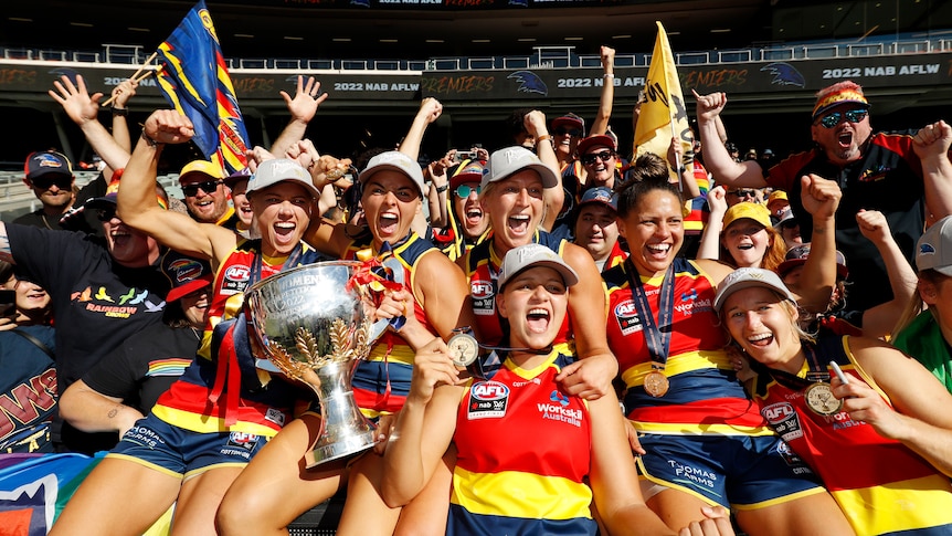 Adelaide Crows triomphe de l’adversité dans l’AFLW, mais une réinitialisation complète est nécessaire après la saison la plus difficile de la ligue à ce jour