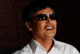 Blind Chinese dissident Chen Guangcheng arrives in New York