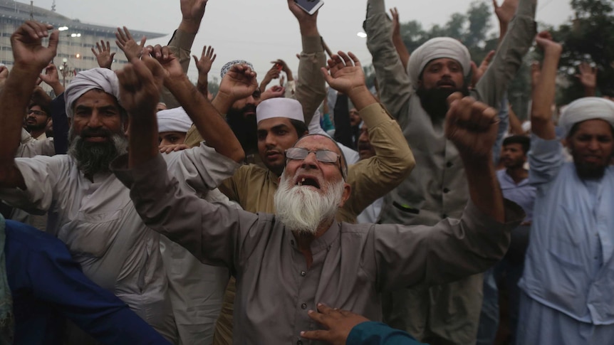 Protesters rally against blasphemy verdict in Pakistan
