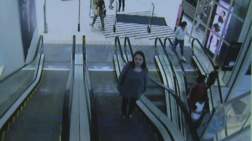 Police release CCTV footage showing Mengmei Leng shopping