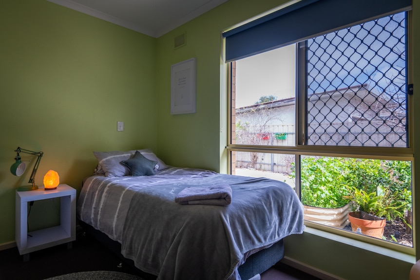 A bed in a bedroom