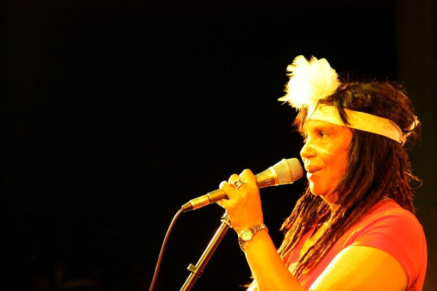 Indigenous singer Shellie Morris on stage