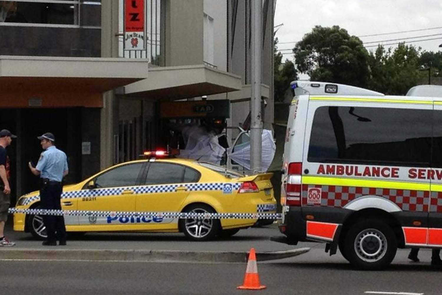 One dead after inner Sydney police shooting - ABC News