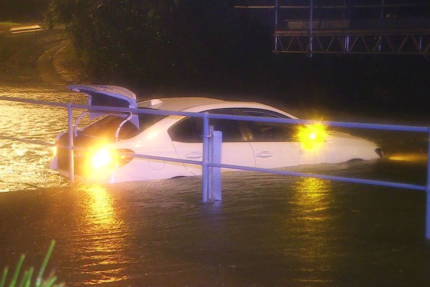 Car in floods at Coffs Harbour