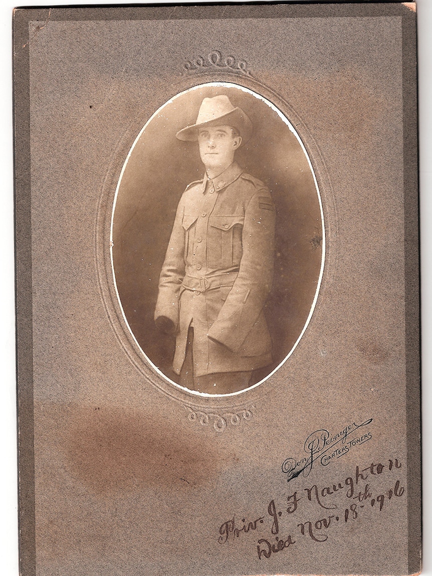 A sepia photo of an Australian solider, with no hands.