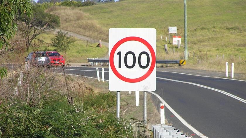 100kph sign