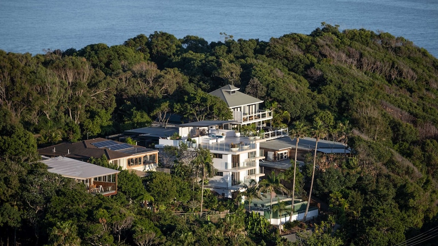 Mansions overlooking the ocean at Byron Bay, Australia's most easterly point.