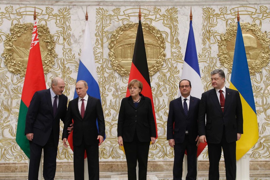 Leaders gather at peace talks in Minsk