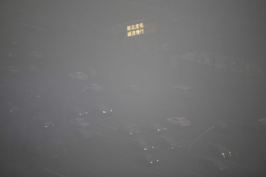 Smog covers China's capital Beijing