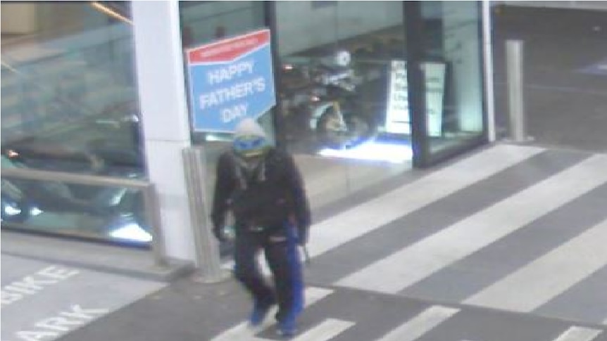 Man dressed as Teenage Mutant Ninja Turtle steals motorcycle in September 2015.