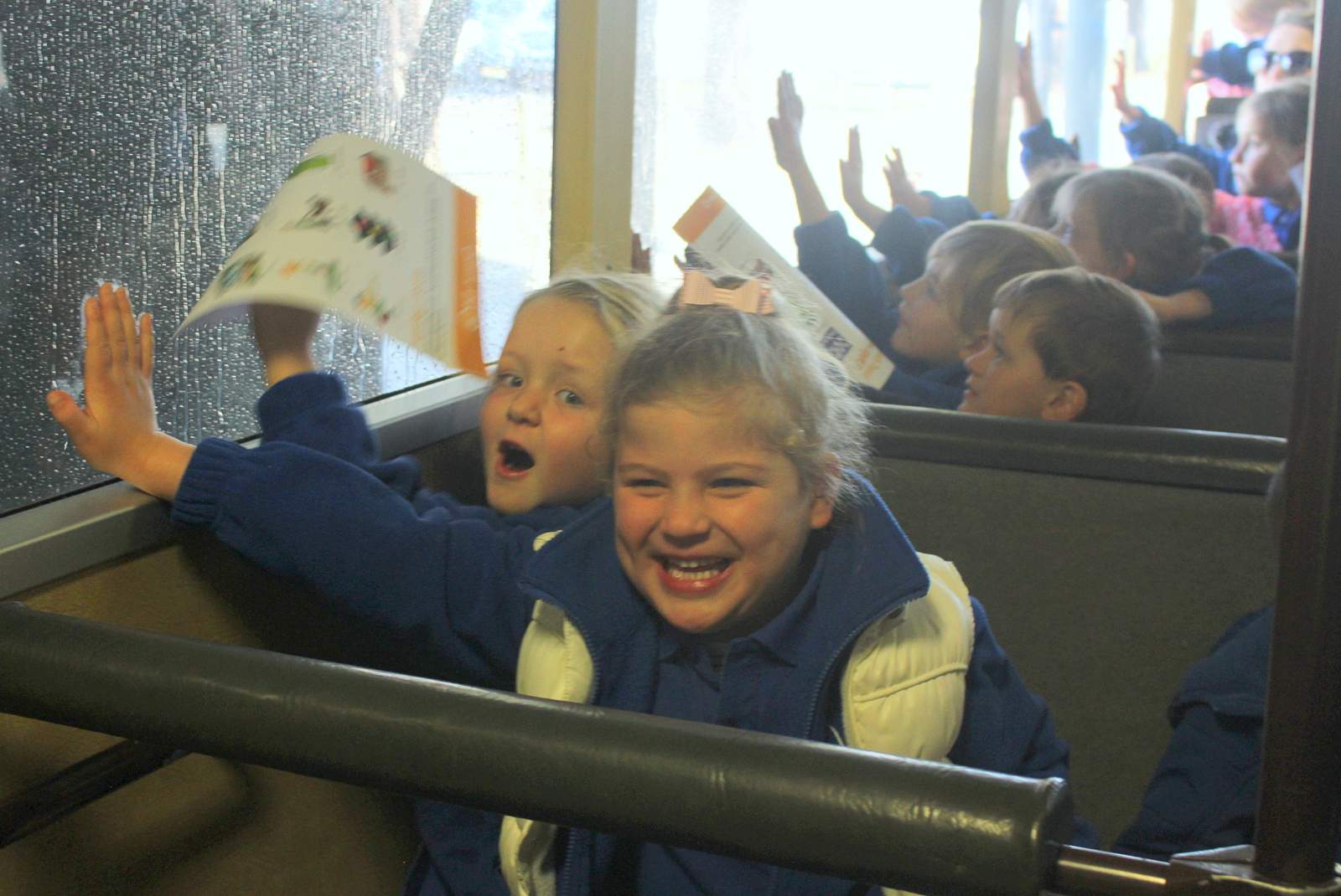 Preschoolers enjoy Tuggeranong bus wash excursion - ABC listen