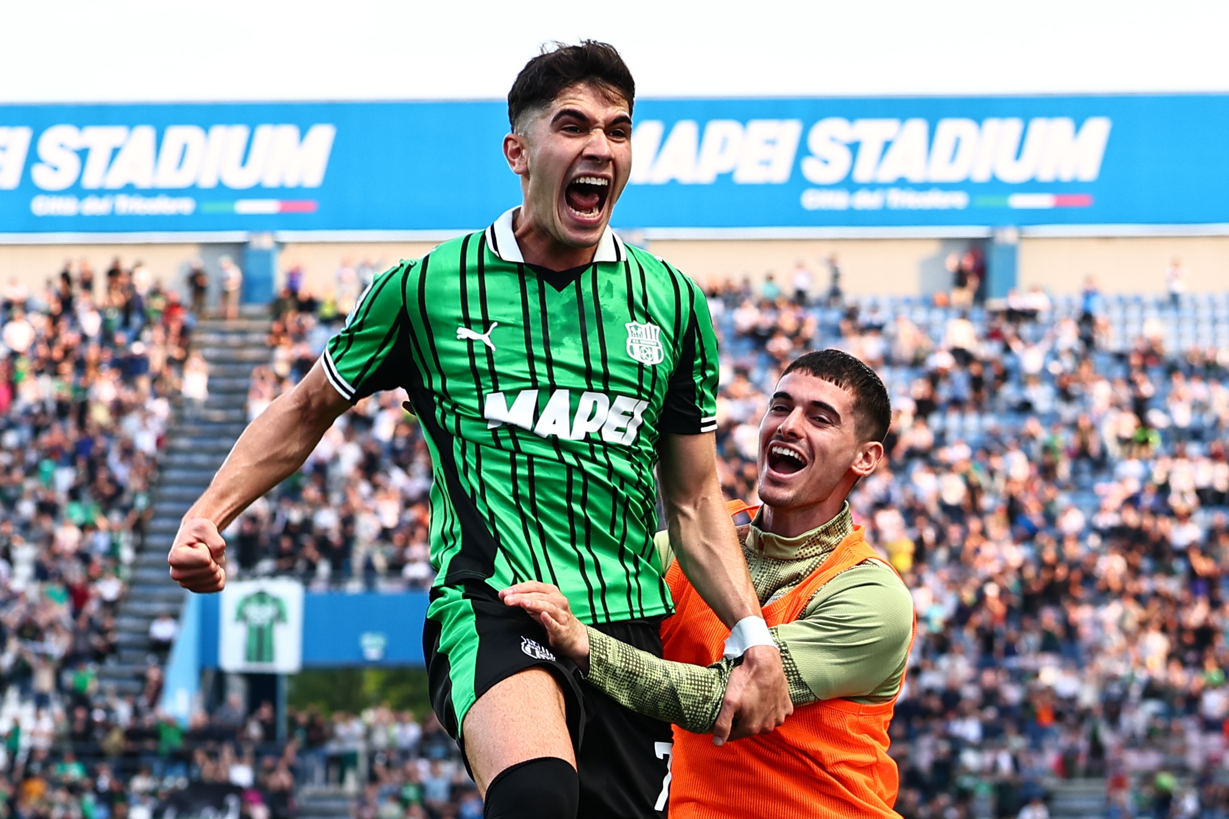 Socceroos boosted as young midfielder switches allegiance from Italy