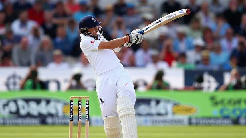 Root hooks to the boundary