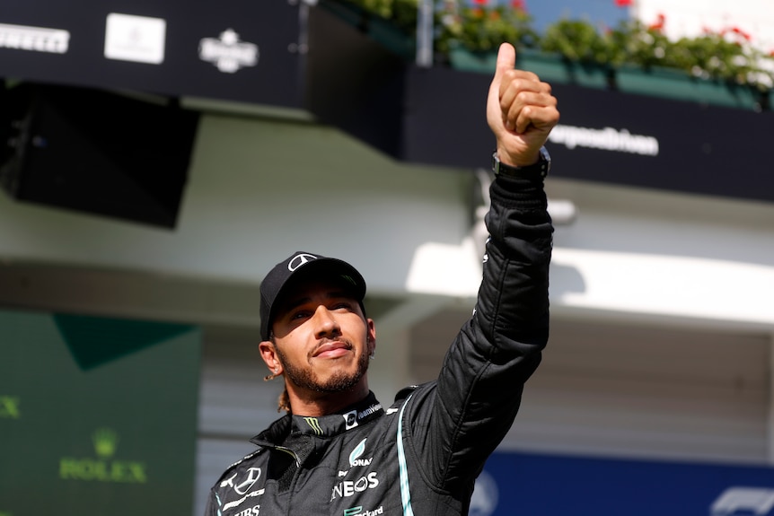Lewis Hamilton on pole in Hungary, 2021