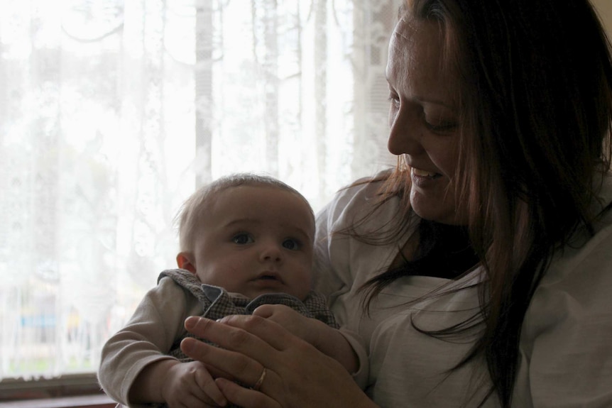 Kirsten with baby Lachlan