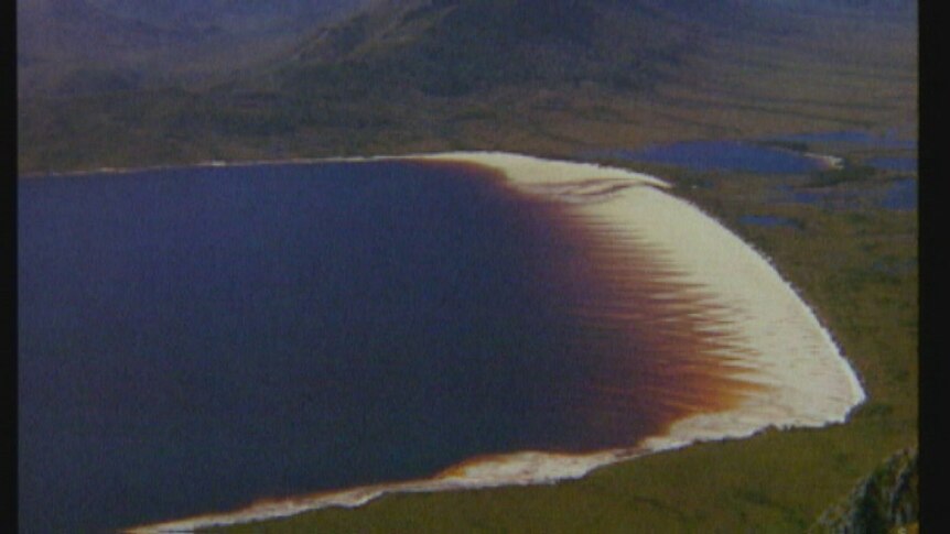 Campaigners wanting to drain and restore Tasmania's Lake Pedder say they have proof it is possible.