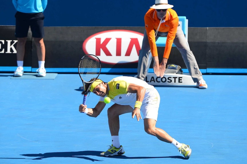 Ferrer gets acrobatic against Smyczek