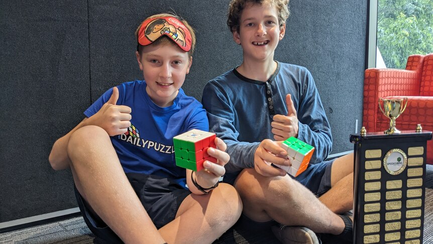 Charlie Eggins und Toby Seufert übertreffen die Konkurrenz bei den National Speedcubing Championships
