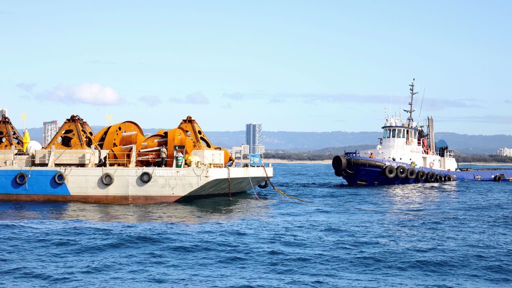World First Twirling Wonder Reef Dive Site Installation Begins Off Gold Coast To Attract Marine Life And Divers Abc News