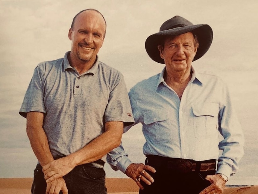 Outback photographer John Elliott with Slim Dusty