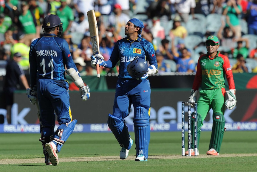Dilshan celebrates century against Bangladesh