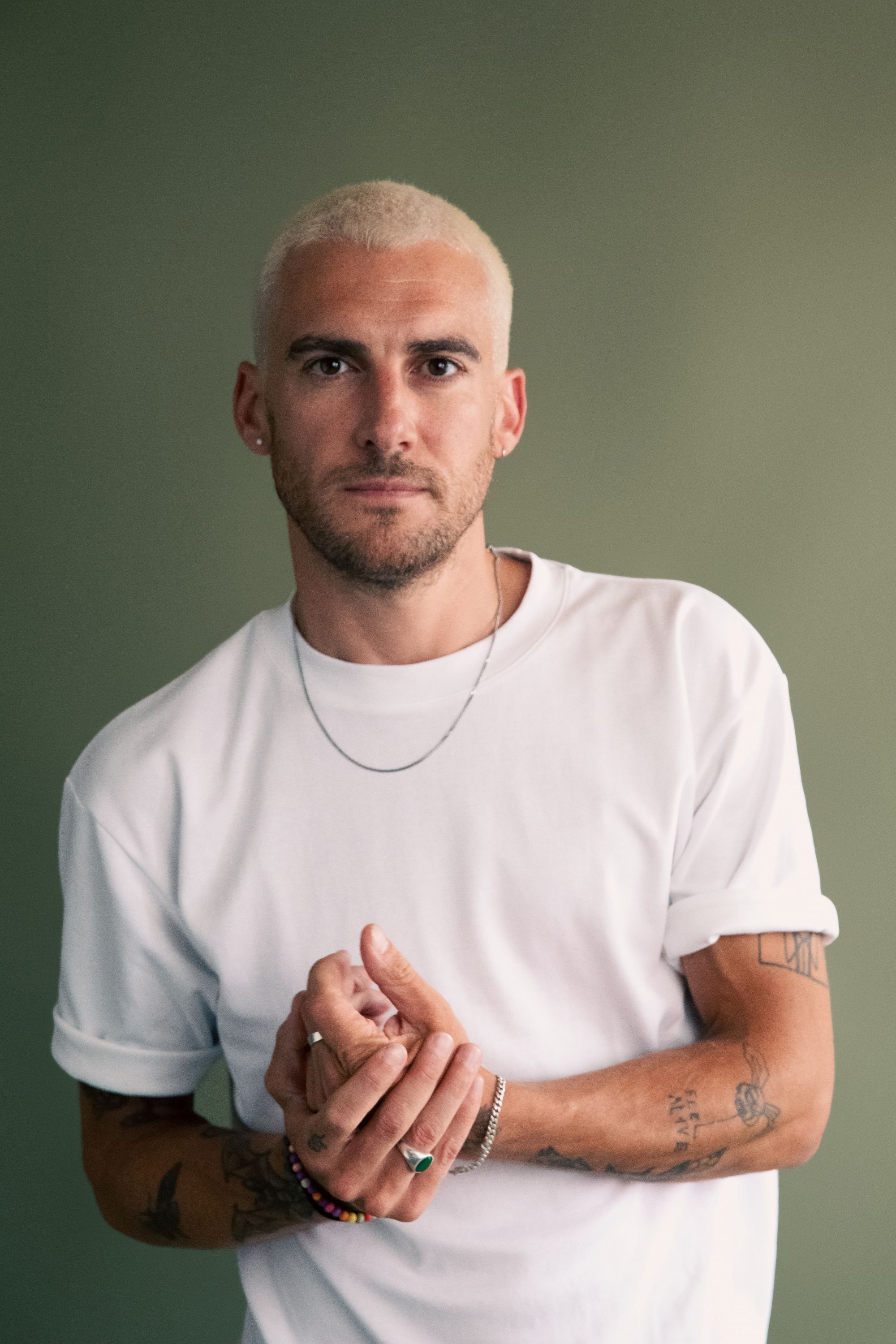 Heated Rivalry meets Yellowface in Josh Silver's debut novel, Fruit Fly