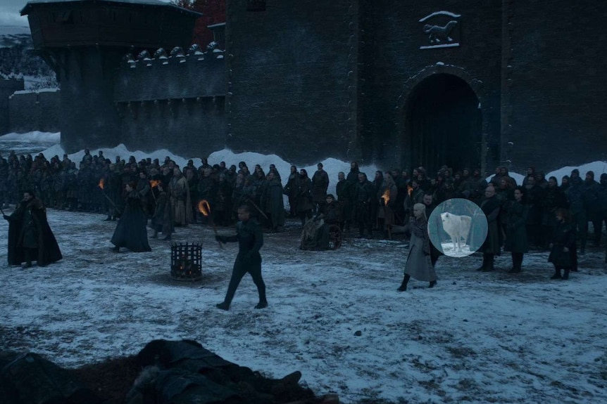 Ghost highlighted in the crowd outside Winterfell's walls.