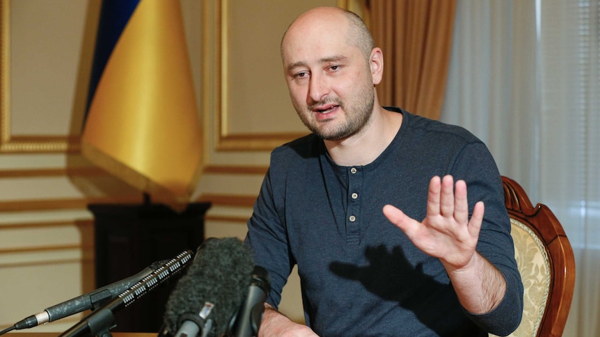 Arkady Babchenko said a make-up artist and security officers helped make the staged murder look genuine. (Photo:AP/Valentyn Ogirenk)