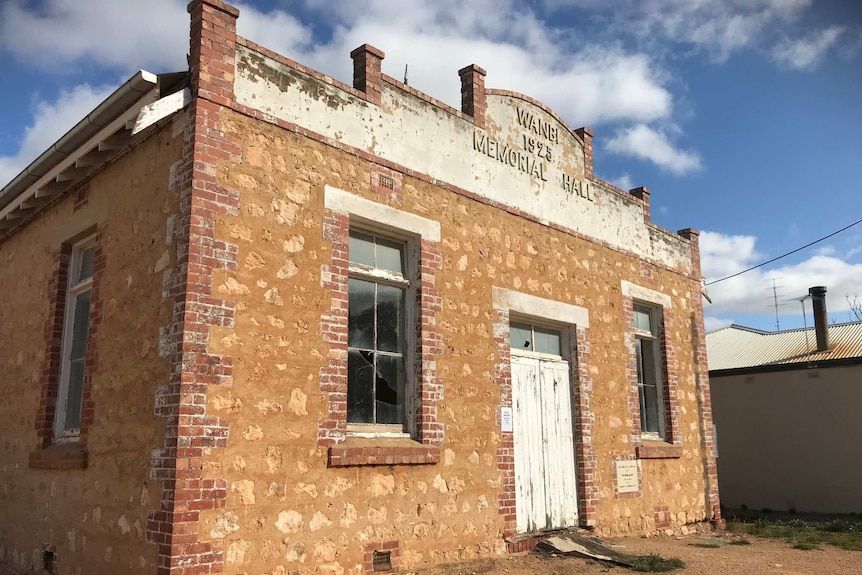 The Wanbi Memorial Hall building.