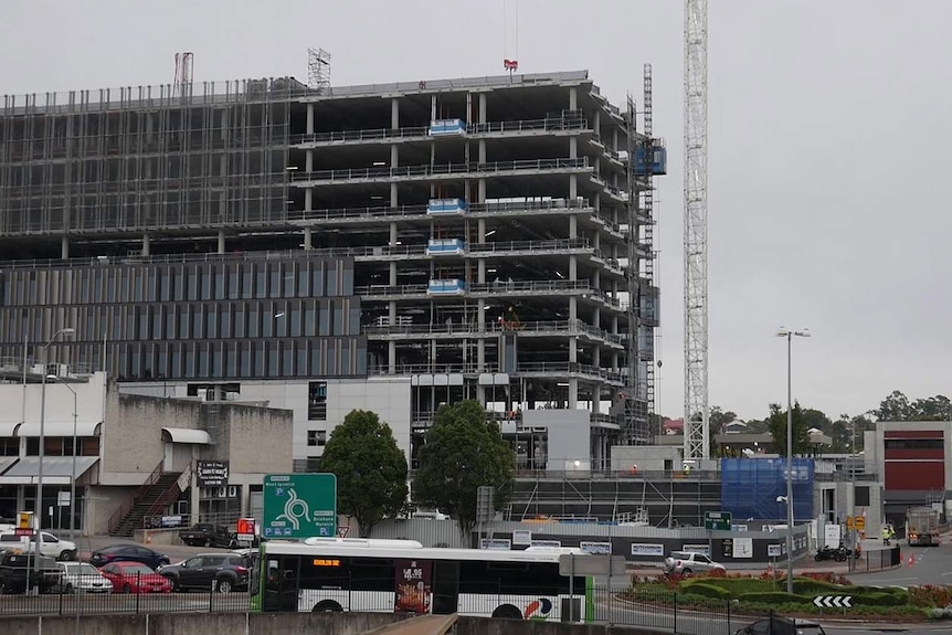 Construction of a new multi-storey Ipswich council administration building.