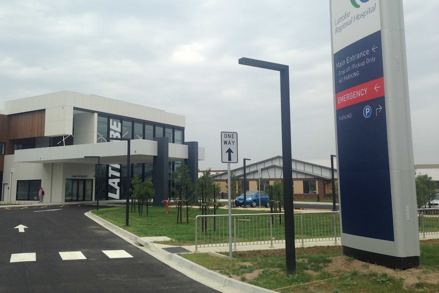 The hospital in Traralgon has lost power.