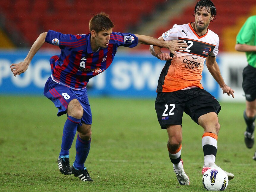 Thomas Broich (right)