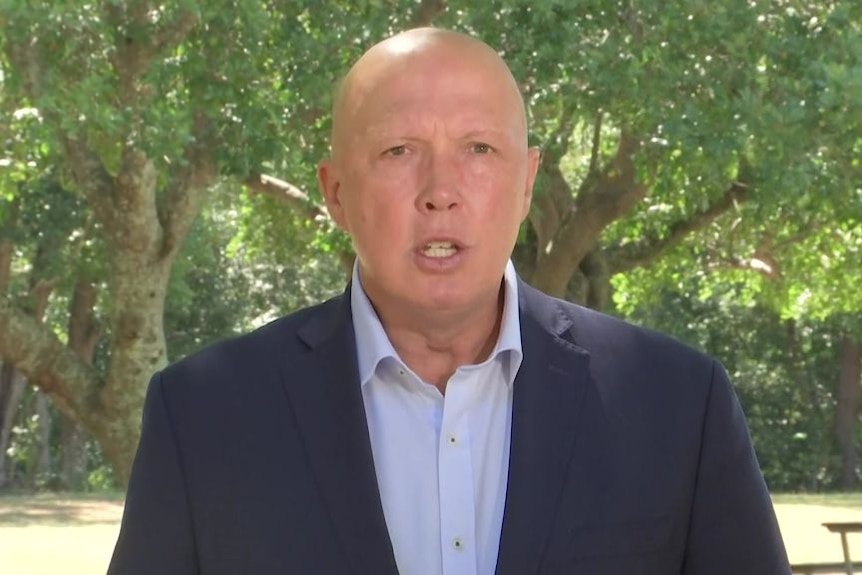 Peter Dutton accuses the PM of treating the public 'like mugs'