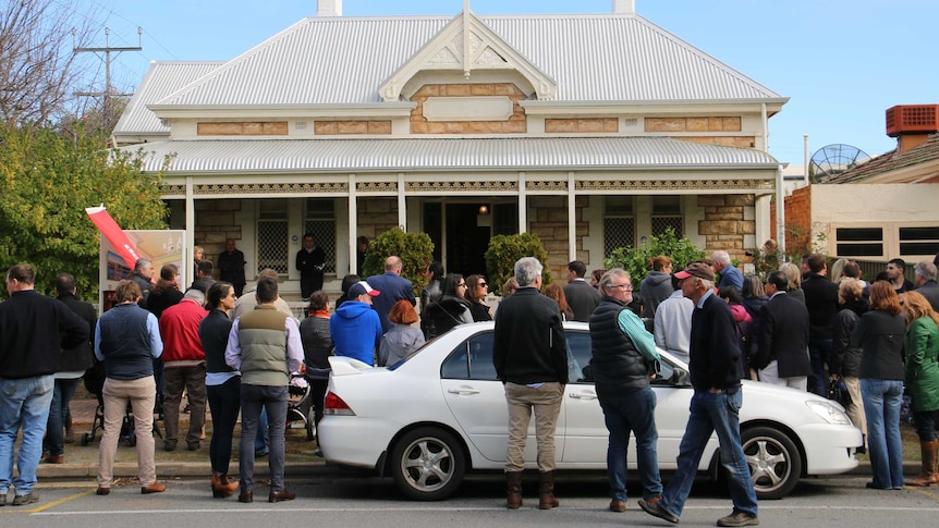 A house auction in Norwood