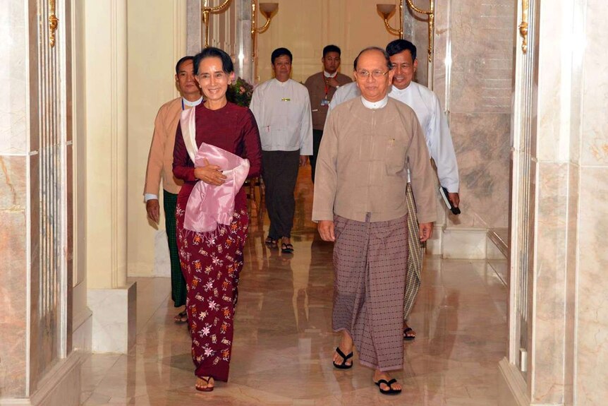 Aung San Suu Kyi meets with incumbent president Thein Sein.
