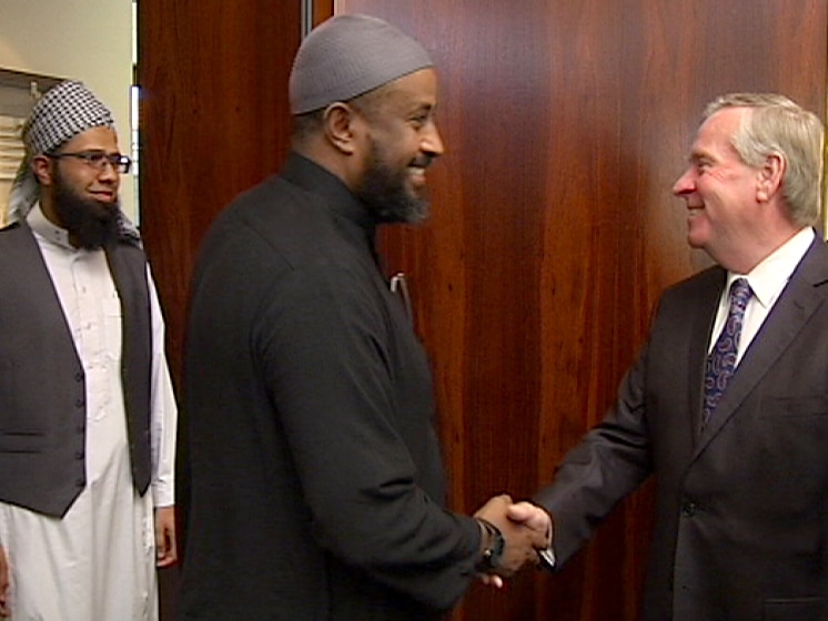 Muslim leaders greeted by WA Premier Colin Barnett