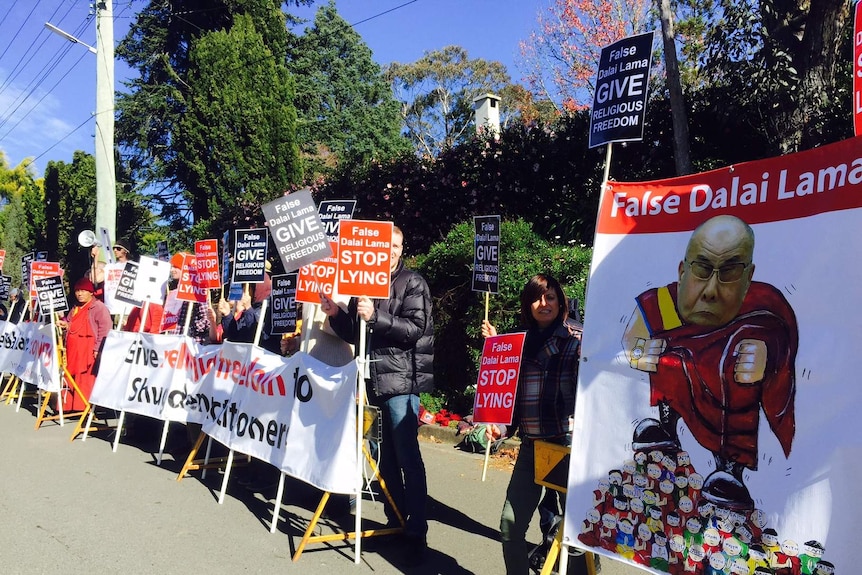 Dalai Lama protest Blue Mountains