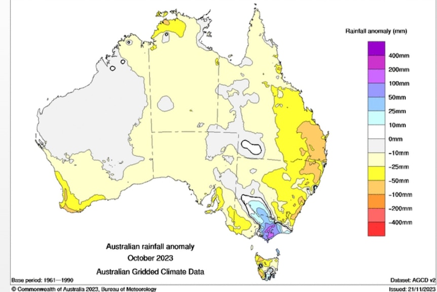 A chart that generally shows lower than usual rainfall across Australia, but with more than average in much of Victoria.