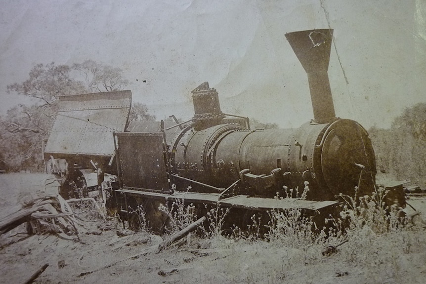 The Ballaarat locomotive abandoned near a beach in WA, in the late 1880s
