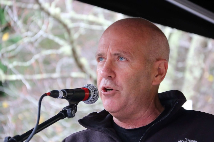 Richard Flanagan addresses cable car protest