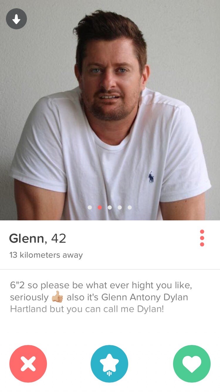 One of Glenn Hartland's Tinder profiles.