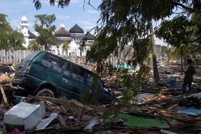 Devastation surrounds a mosque in Banda Aceh
