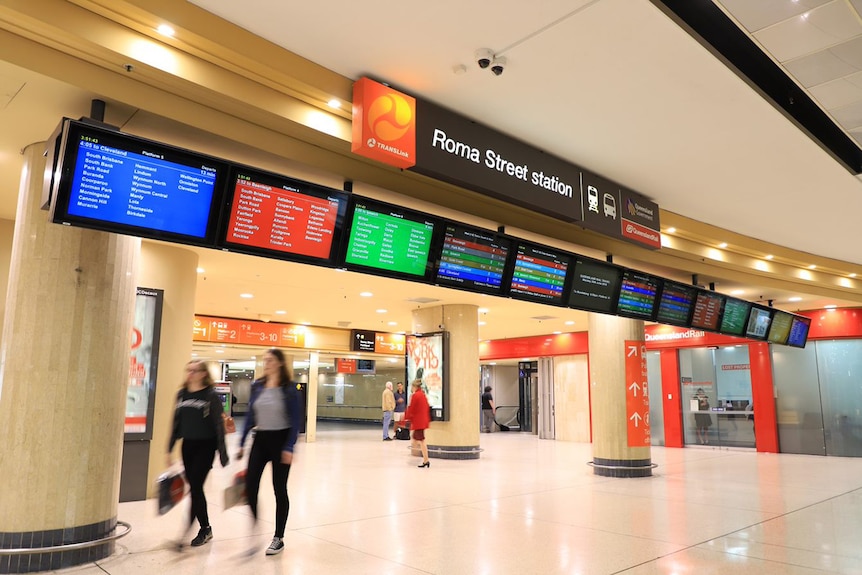 Entrance to Roma Street Station in Brisbane's CBD, with commuters, in May 2019.