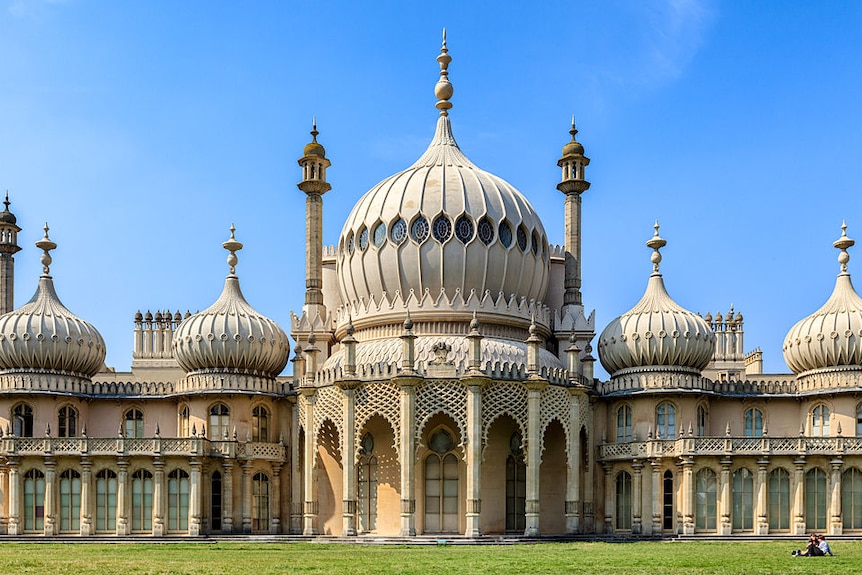 A front on image of the Royal Pavilion in Brighton