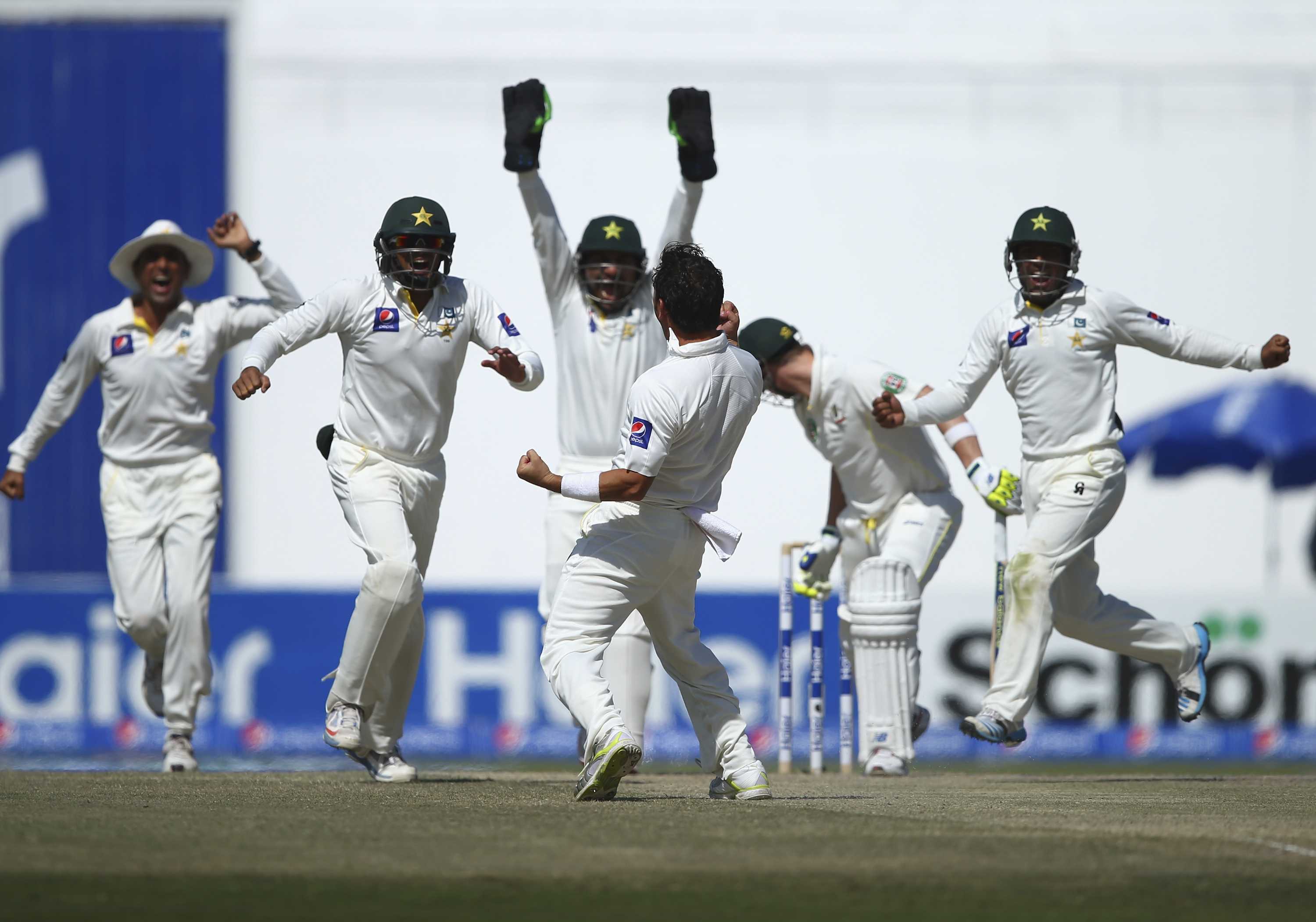 Pakistan completes 356-run thumping of Australia in second Test to ...