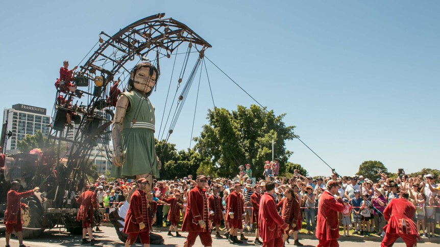 The little girl giant walks at Langley Park.